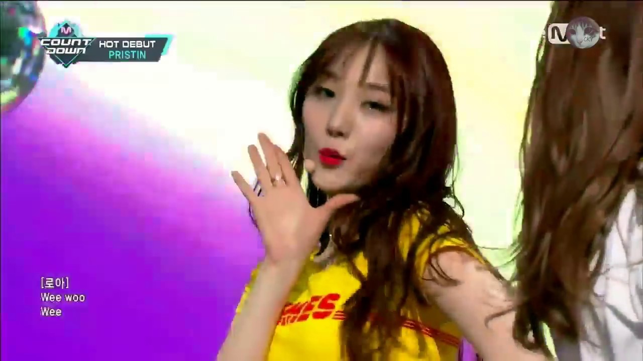 PRISTIN (프리스틴) - WEE WOO (위우) Stage Mix