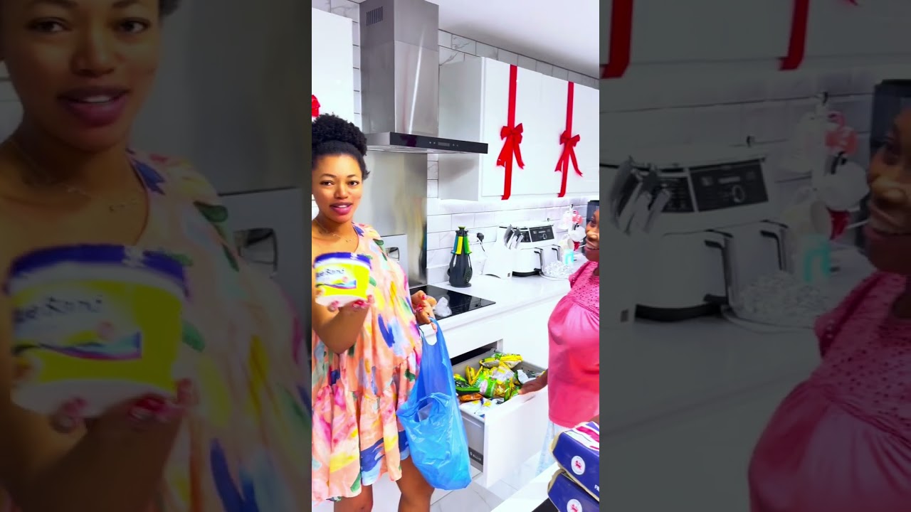 Мой одогву сходил за рождественскими покупками и вернулся с кучей подарков 🤩 распакуйте их вместе...