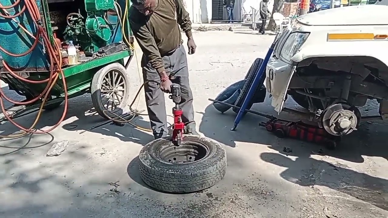 Mahindra pic-up me MRF ka agla new tayar fit krenge