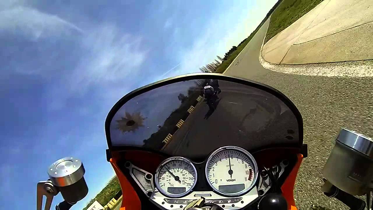 Voxan Caf&eacute; Racer - Circuit du Bourbonnais - Session n&deg;2 D&eacute;butant