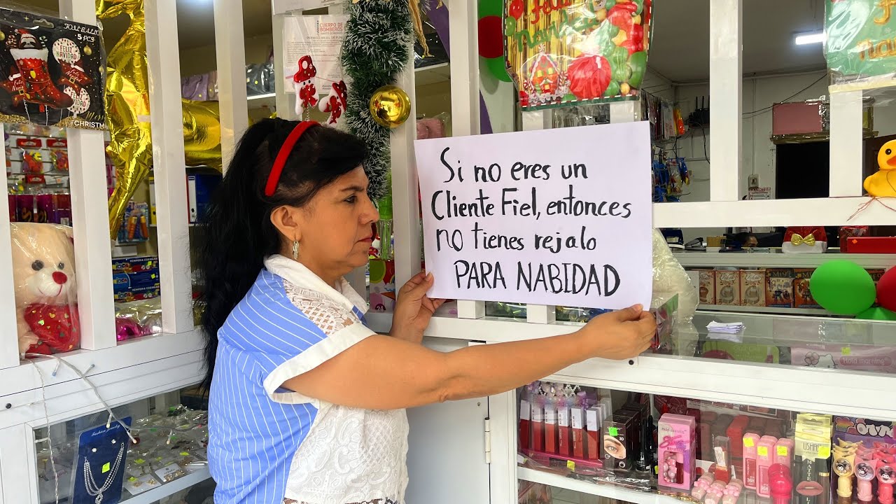 Si no eres un cliente fiel entonces no tienes regalo para Navidad! 😱🌲