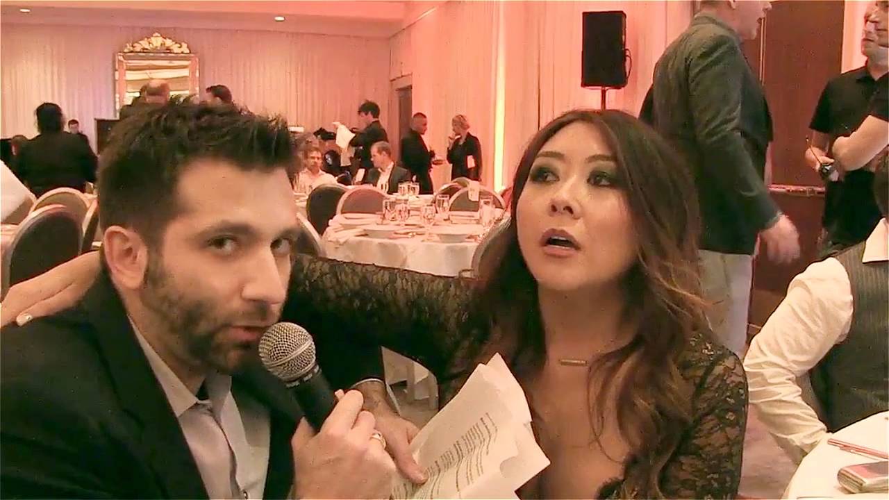 Joe Stapleton talks with GPL LA Sunset manager Maria Ho at the American Poker Awards