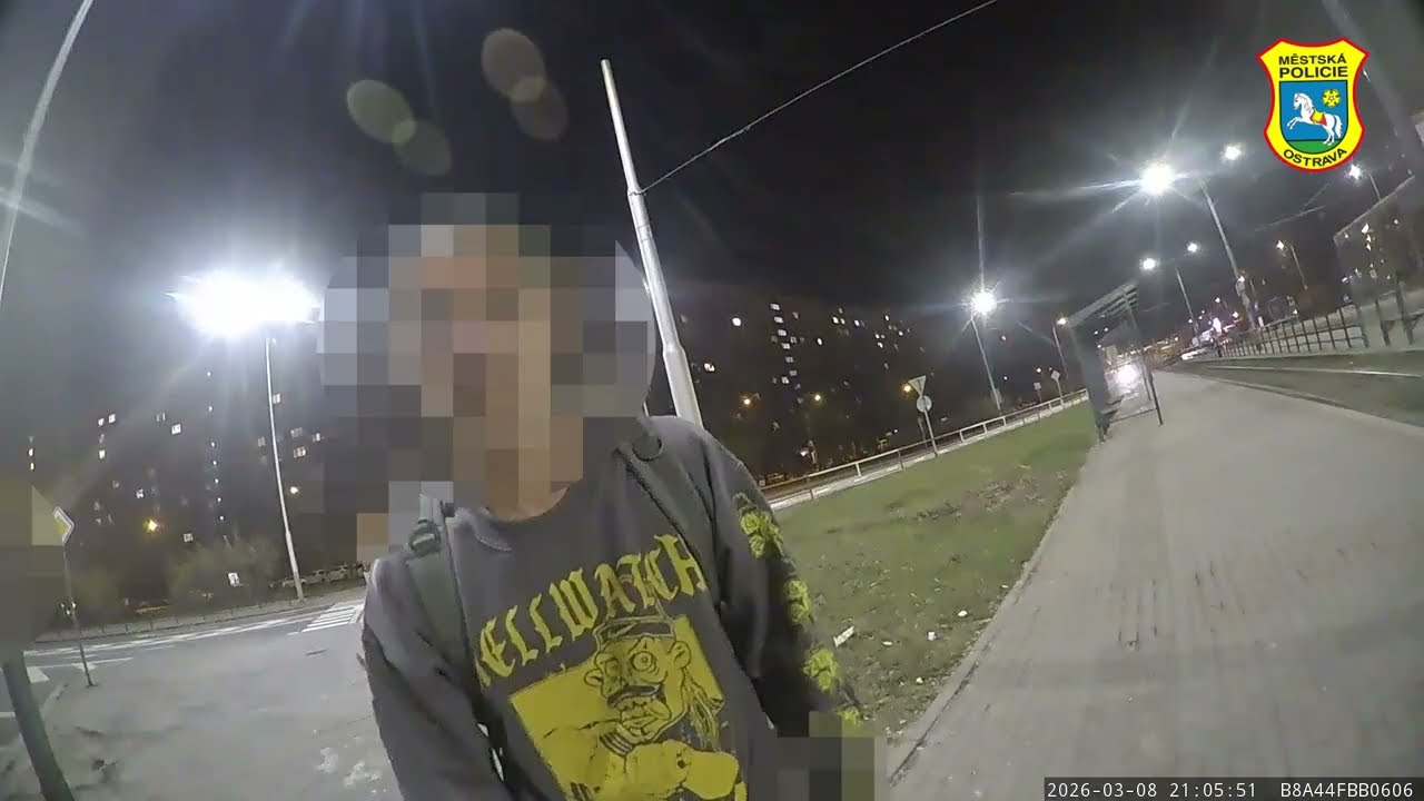 STRÁŽNÍCI V OSTRAVĚ ZPACIFIKOVALI AGRESIVNÍHO A OPILÉHO MUŽE