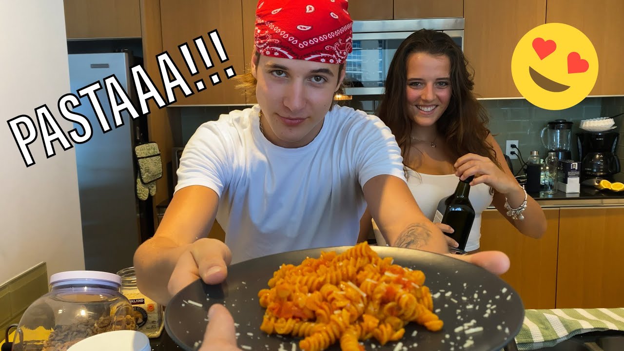 Learn to cook pasta with the BOK's!!! (uno CHEF professionista)