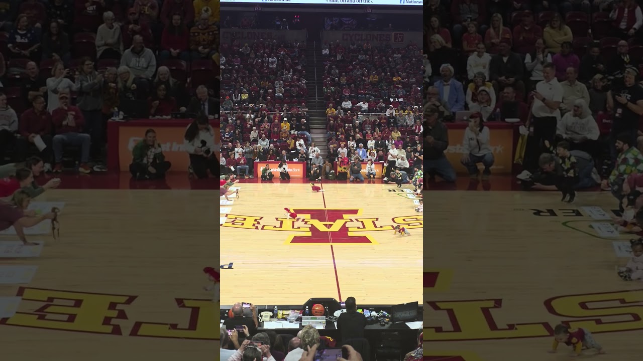 Unbelievable Comeback! Watch Until The End. Diaper Dandy Race Iowa State Athletics.