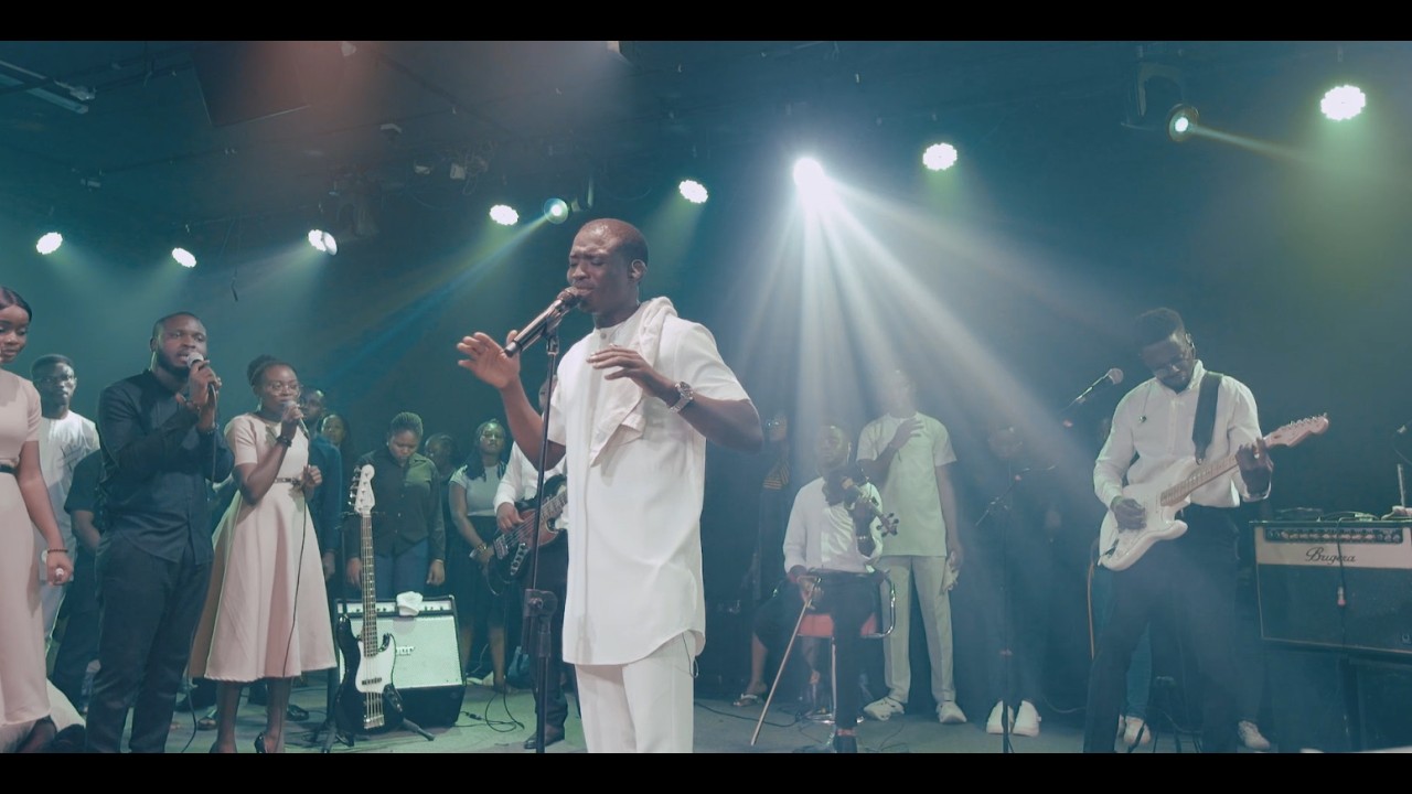 Theophilus Sunday - Delay (Live)