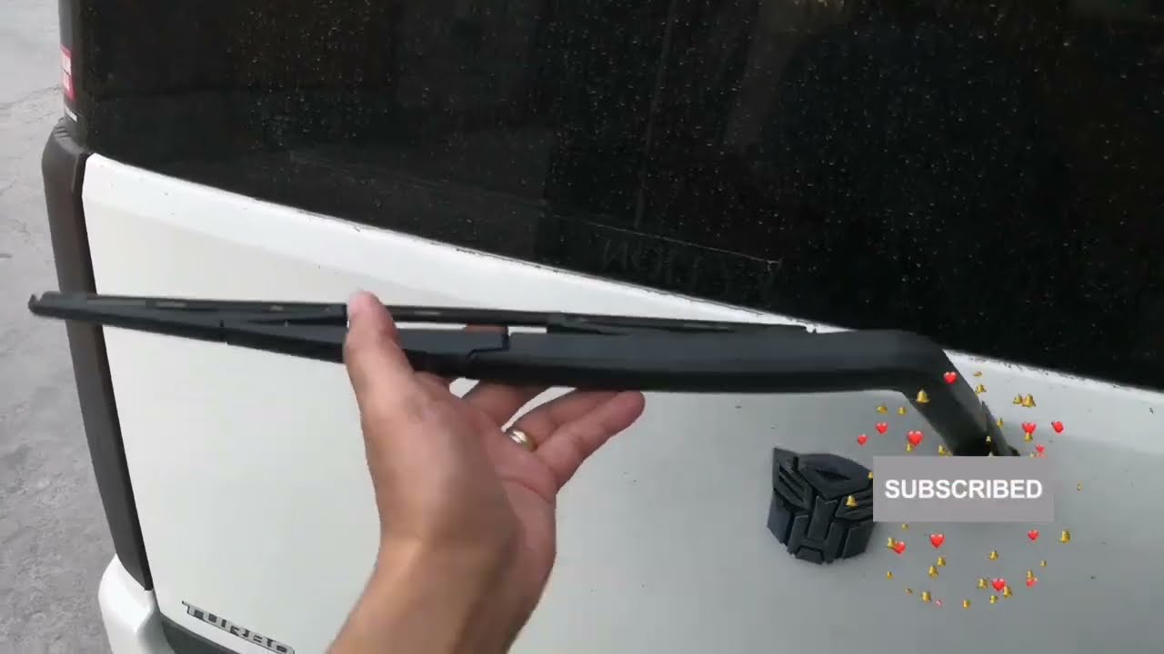 How to Remove and Replace Front/Back Wiper Blades | Suzuki Every Wagon DA64W