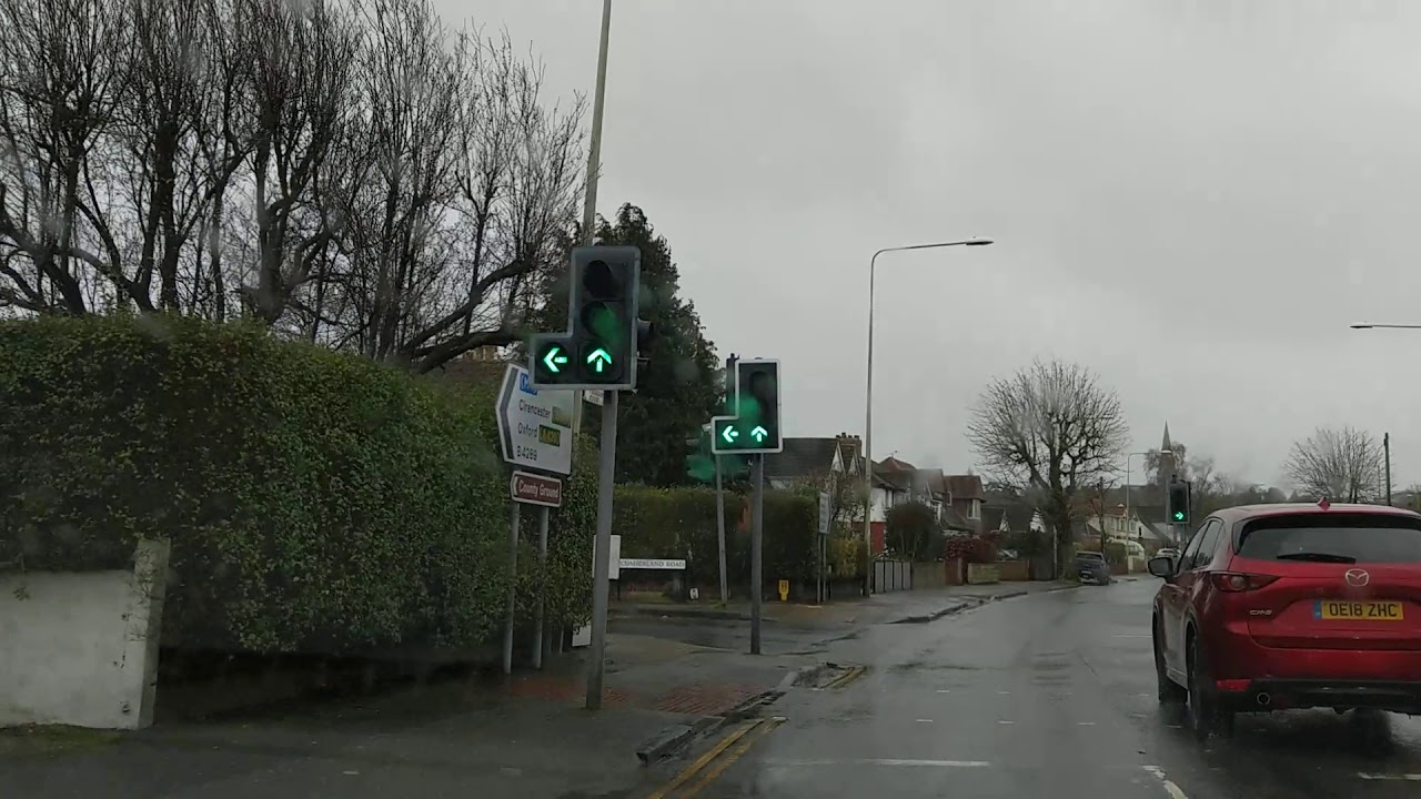 Swindon Magic Roundabout - Driving from North Star Roundabout, Swindon Stn, Fleming way, Magic RA