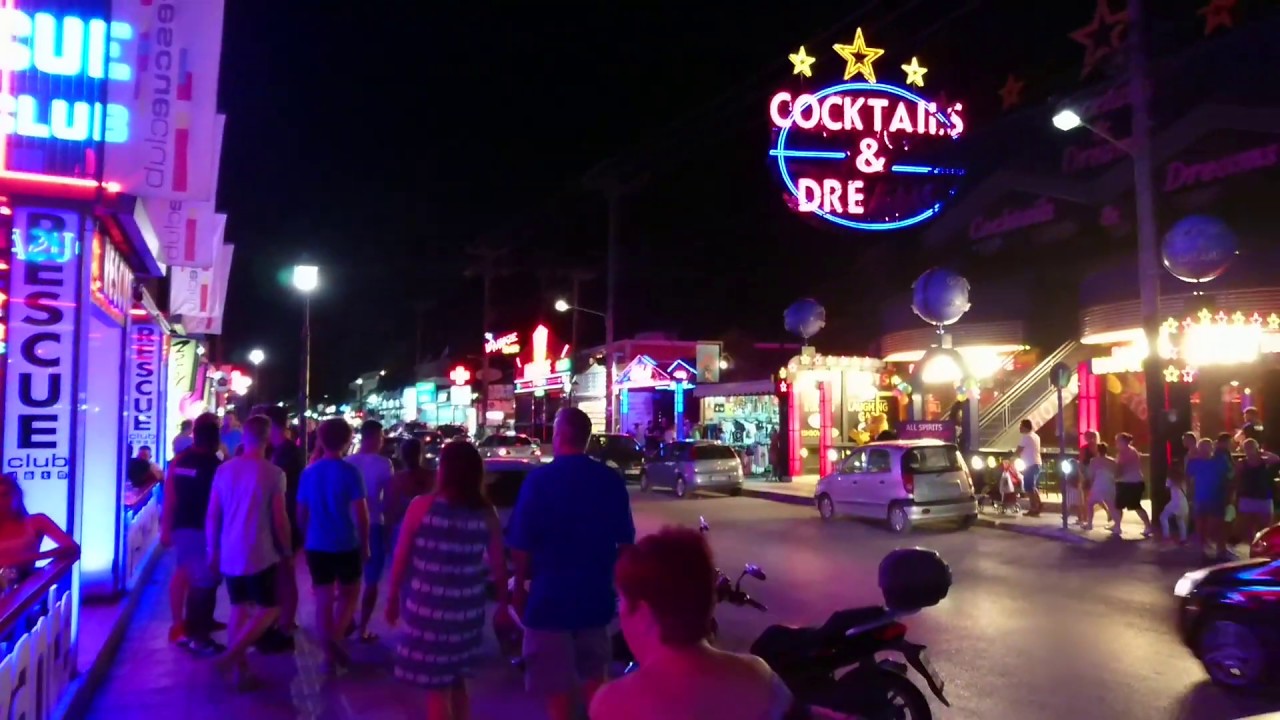 Laganas na Zakynthos w sezonie