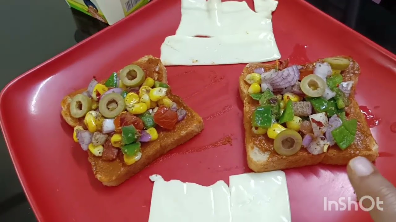 A Quick Receipe To Make Bread Pizza