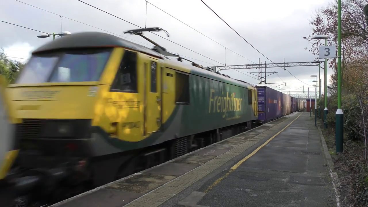 Acton Bridge - Freight Variety - 19th November 2018