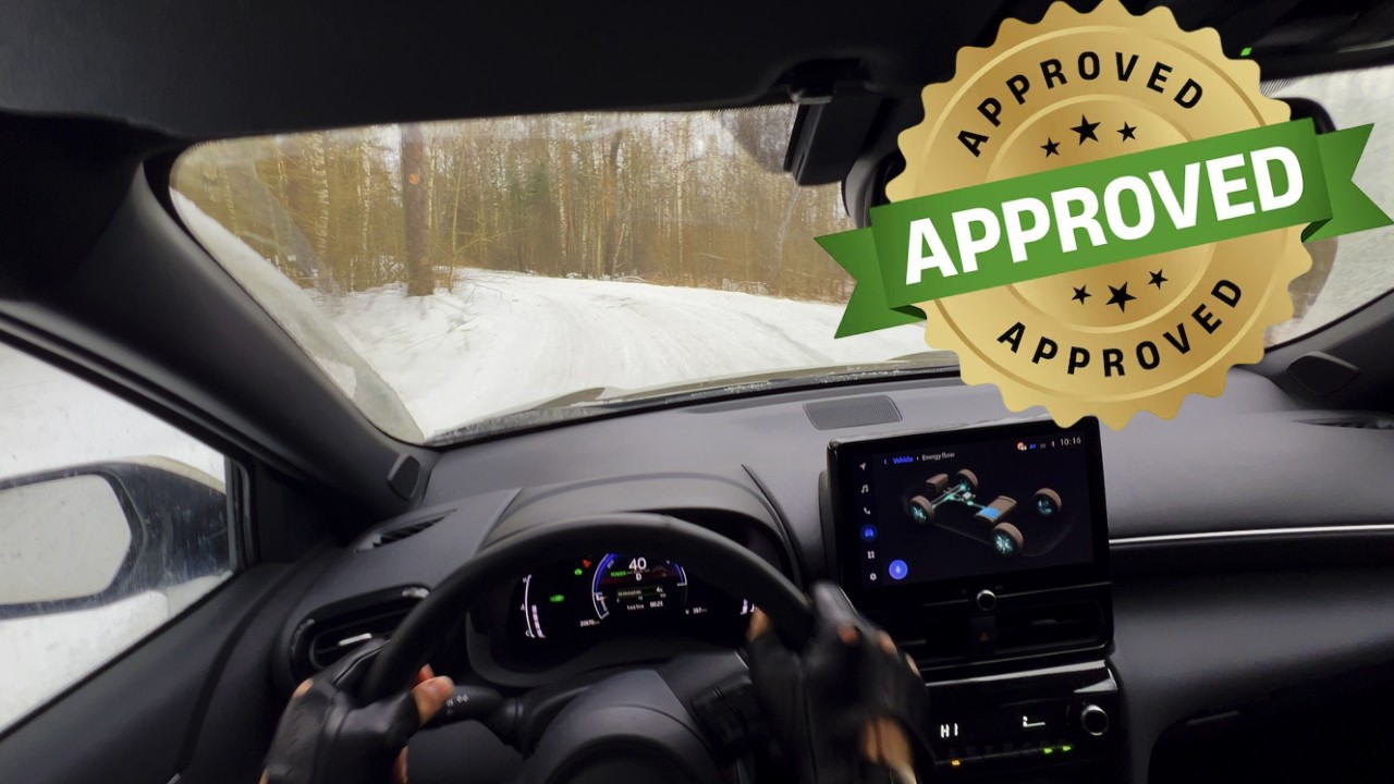 Testing Toyota Yaris Cross in Snow