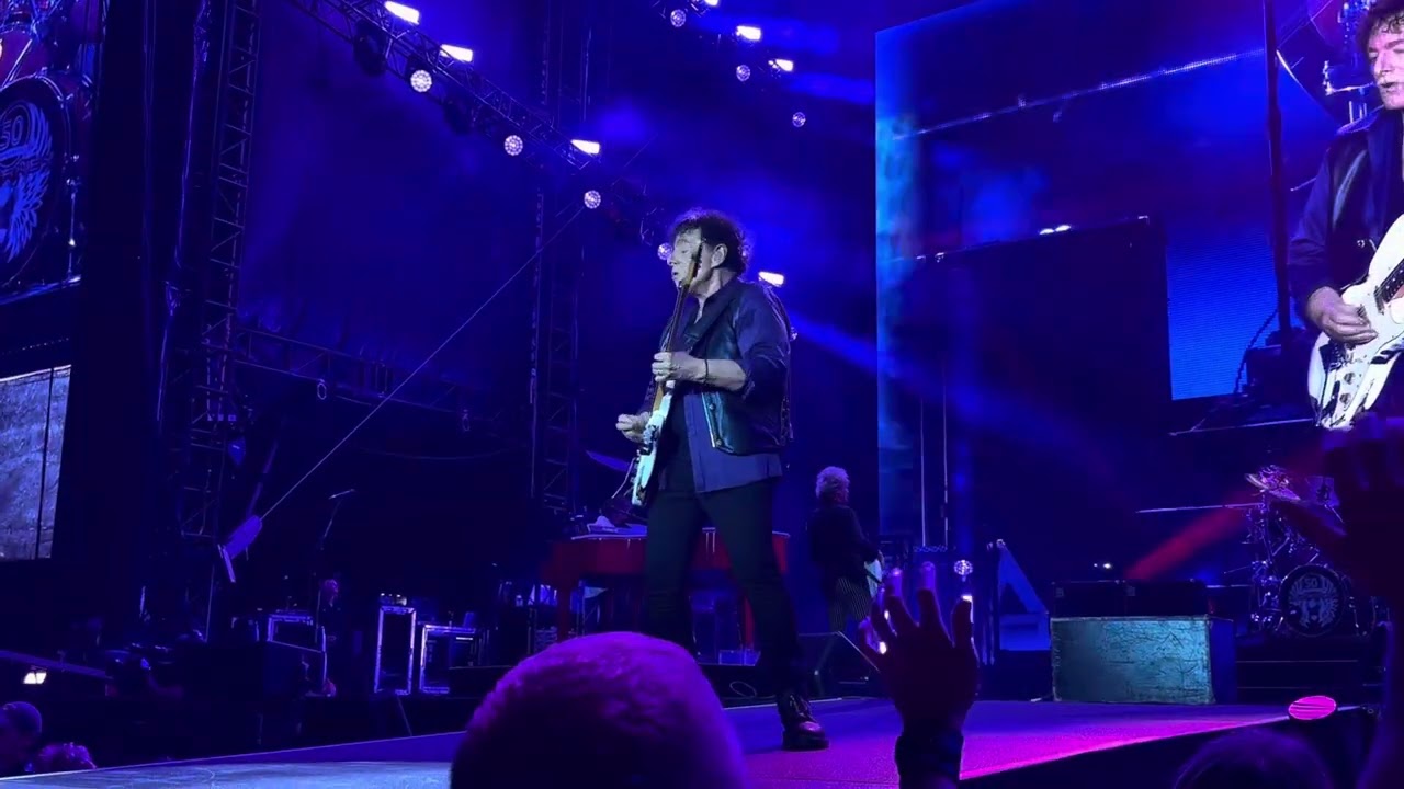 Journey - Lights - August 19, 2024 - Minneapolis - Target Field
