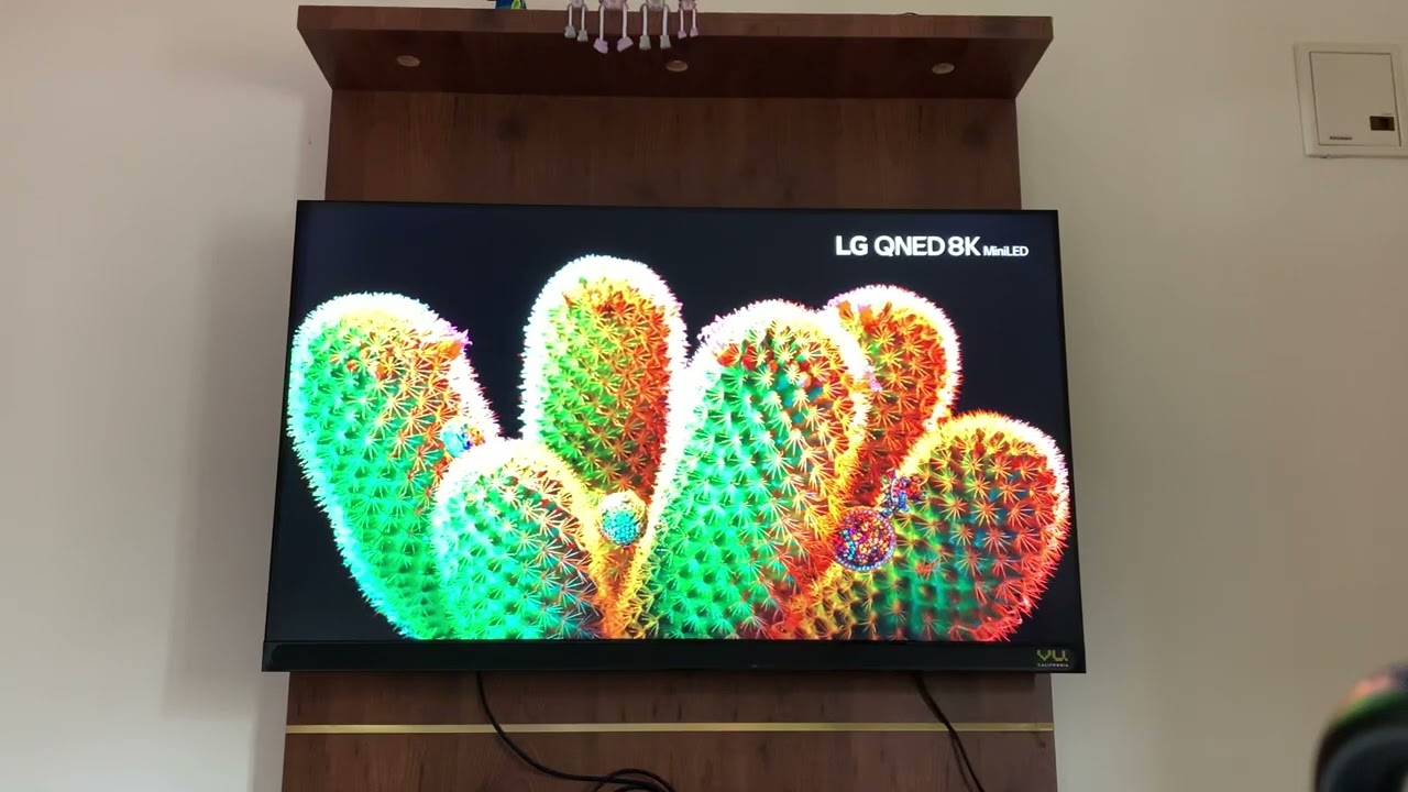 Vu 55 in Premium 4k Tv 2023 - Performance in daylight room light 400 nits Brightness