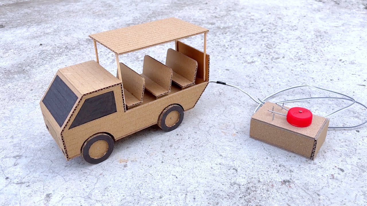 How to make a small R.C cardboard tourist bus ￼at home.