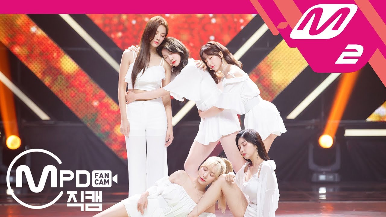 [MPD직캠] 라붐 직캠 4K '체온(Between Us)' (LABOUM FanCam) | @MCOUNTDOWN_2018.8.9
