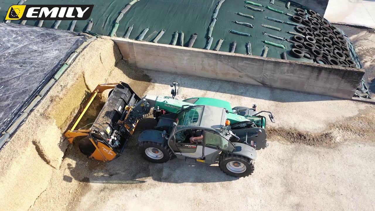 Témoignage éleveur : utilisateur d'un godet mélangeur Melodis et d'un godet pailleur Sigma Emily