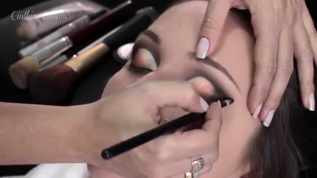 Tutorial Cut Crease - by Cinthia Zanuni