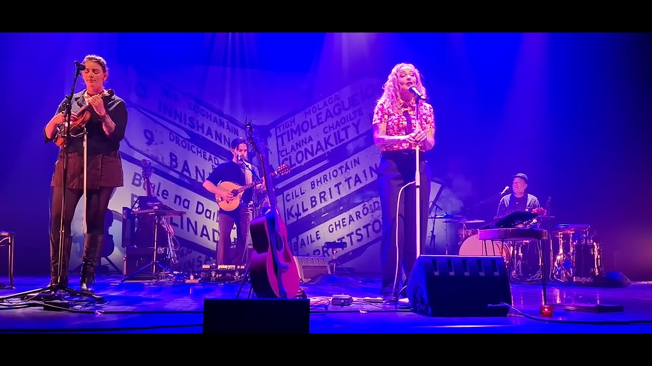 ANNEKE VAN GiERSBERGEN Plays 1st Song: ENYA's 'Orinoco Flow' [25-10-2025] #thegathering