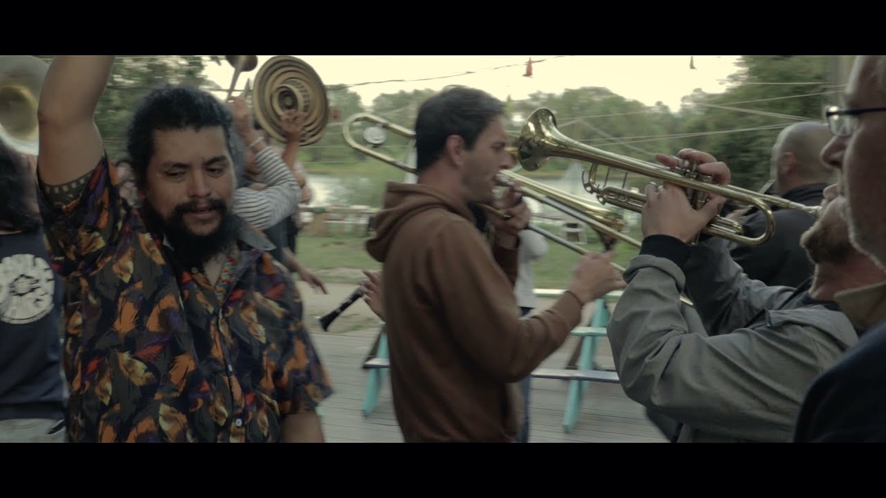 LA BELLE IMAGE feat. Tumata LEMAIRE - Canto a los Lejos (Clip)