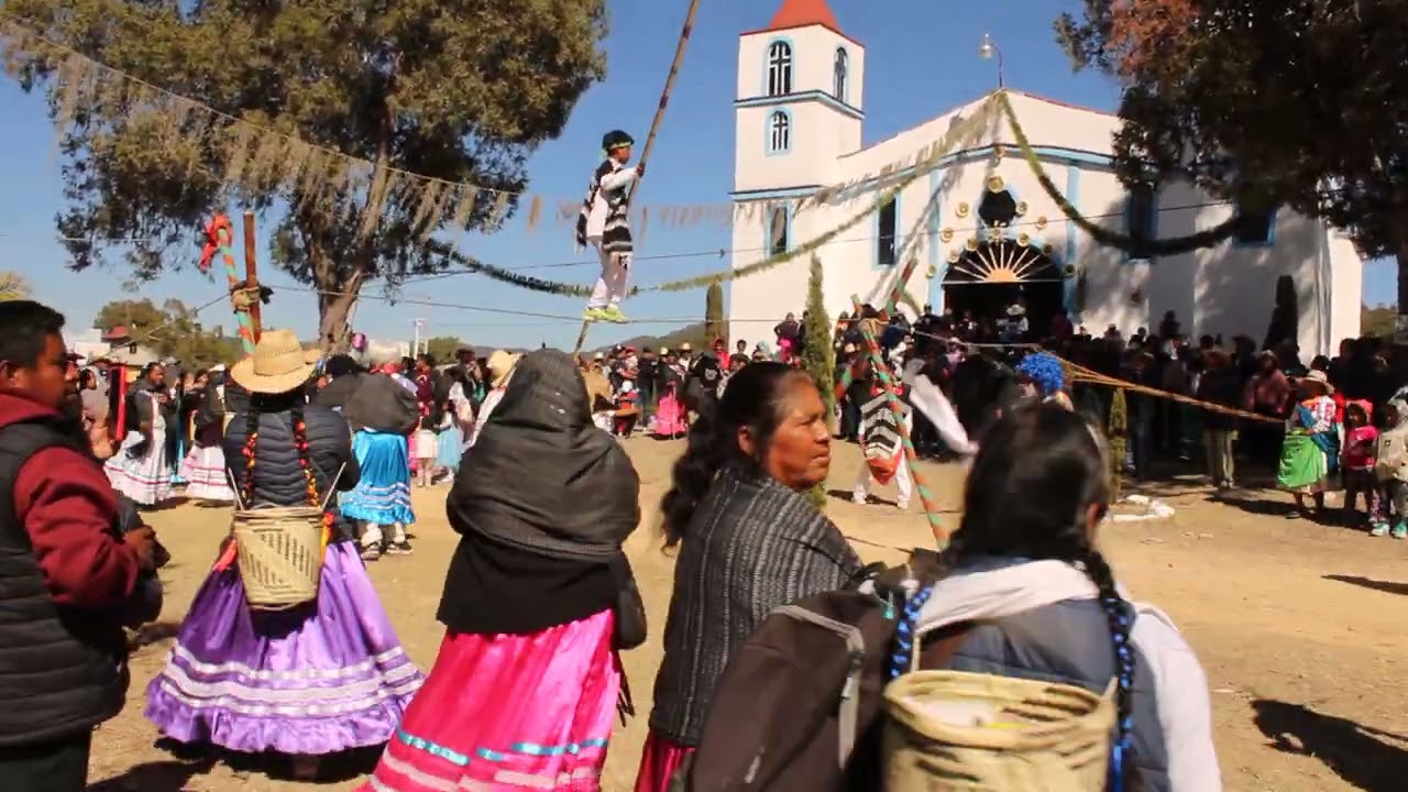 Maromero valiente de mi pueblo de Oaxaca #tradiciones #oaxaca #fyp #viral #mexico #viralyoutube 