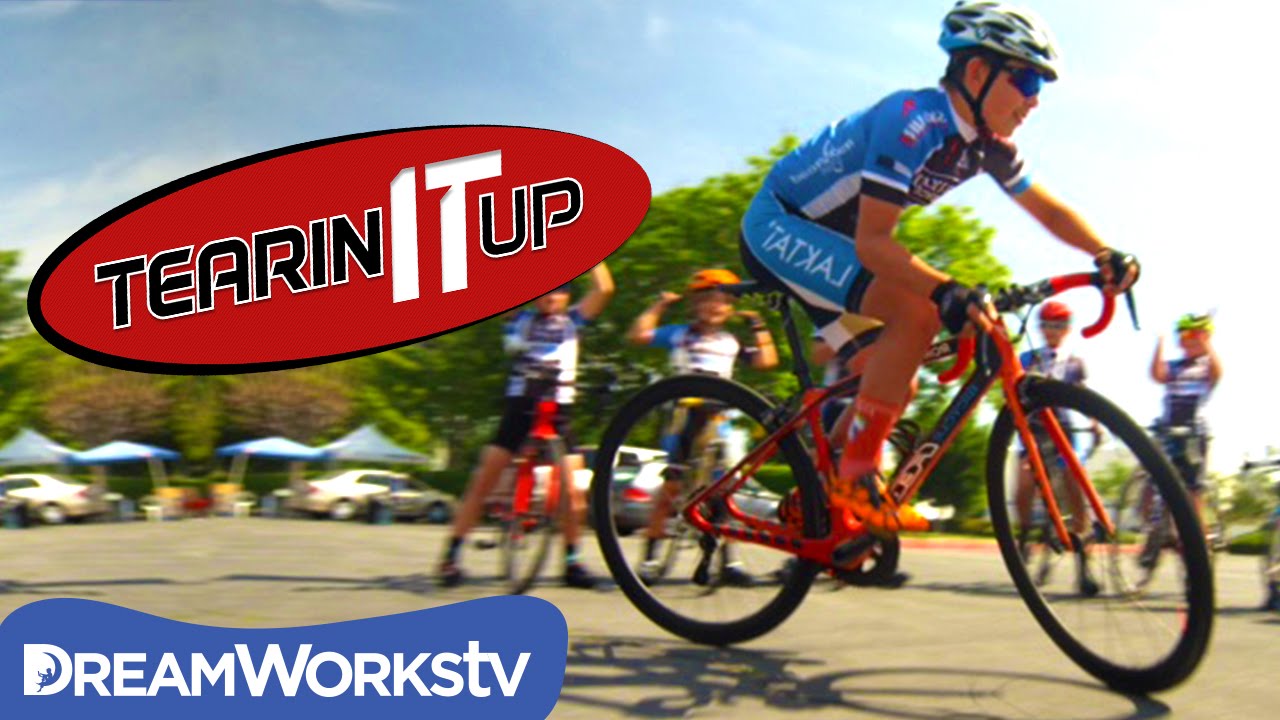 Inspirational Cycling Team Goes the Distance | TEARIN' IT UP