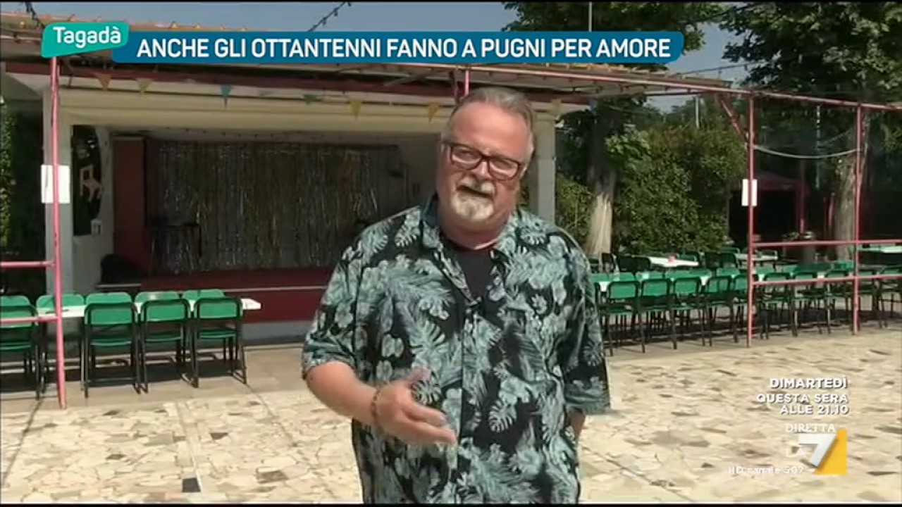 Antonio Di Furia: 'In balera si fa l'amore col liscio e un bicchiere di vino, non col telefonino'