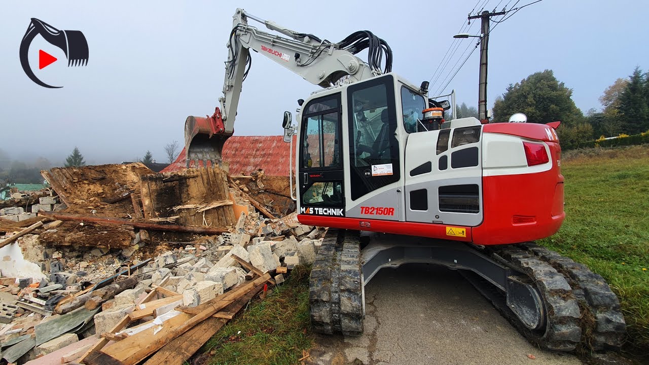 Búranie starého domu | TAKEUCHI TB2150R pásové rýpadlo | Cab view