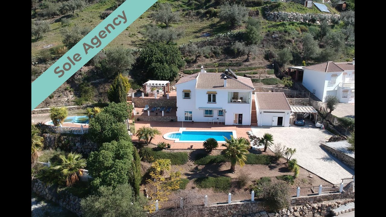 IRE215 - €420.000 - Alcaucin