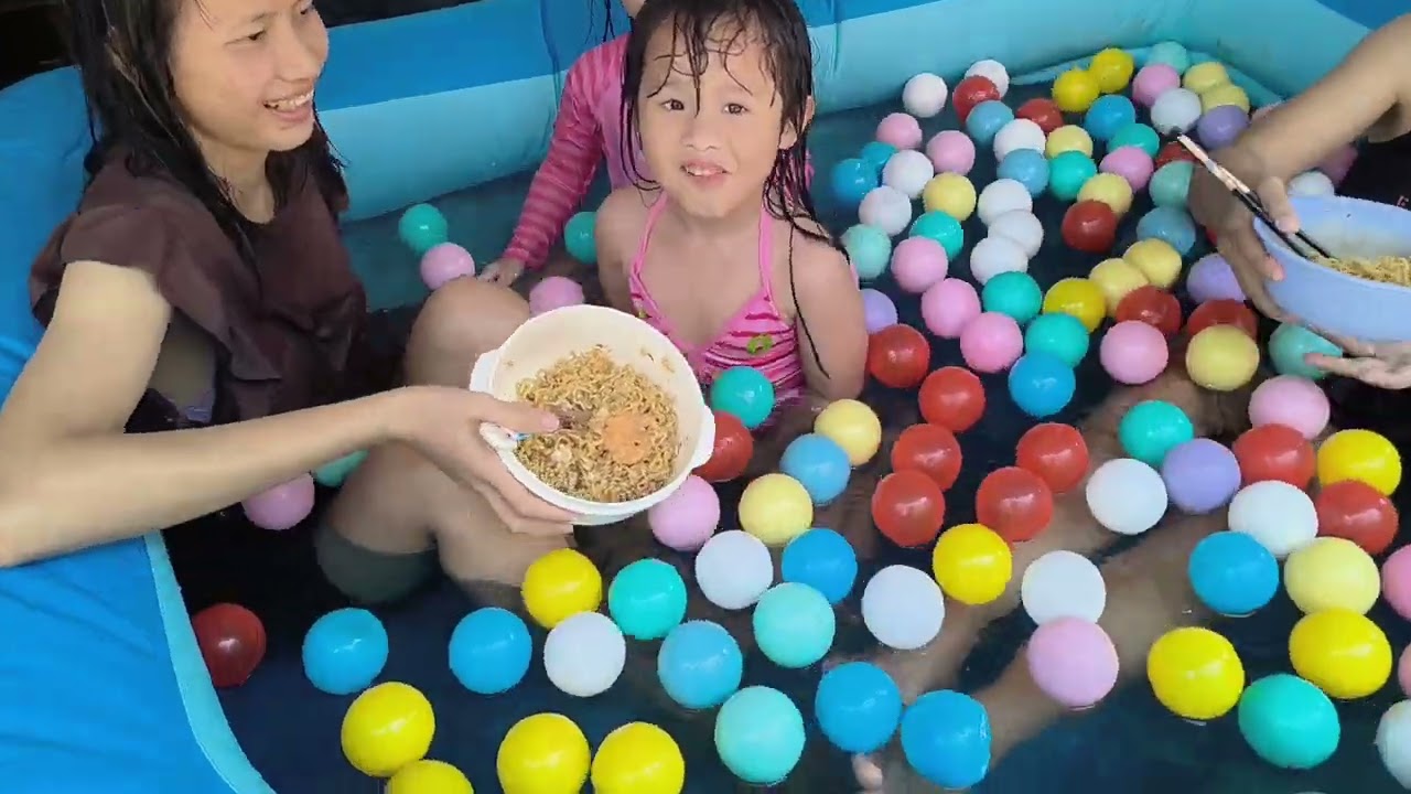 Berenang diteras rmh