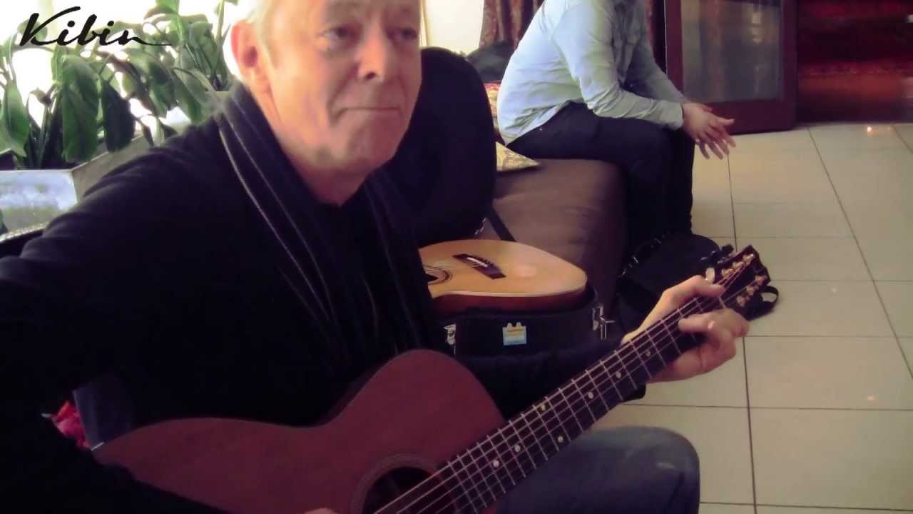 Tommy Emmanuel trying out a Kibin guitar - kibinguitars.com