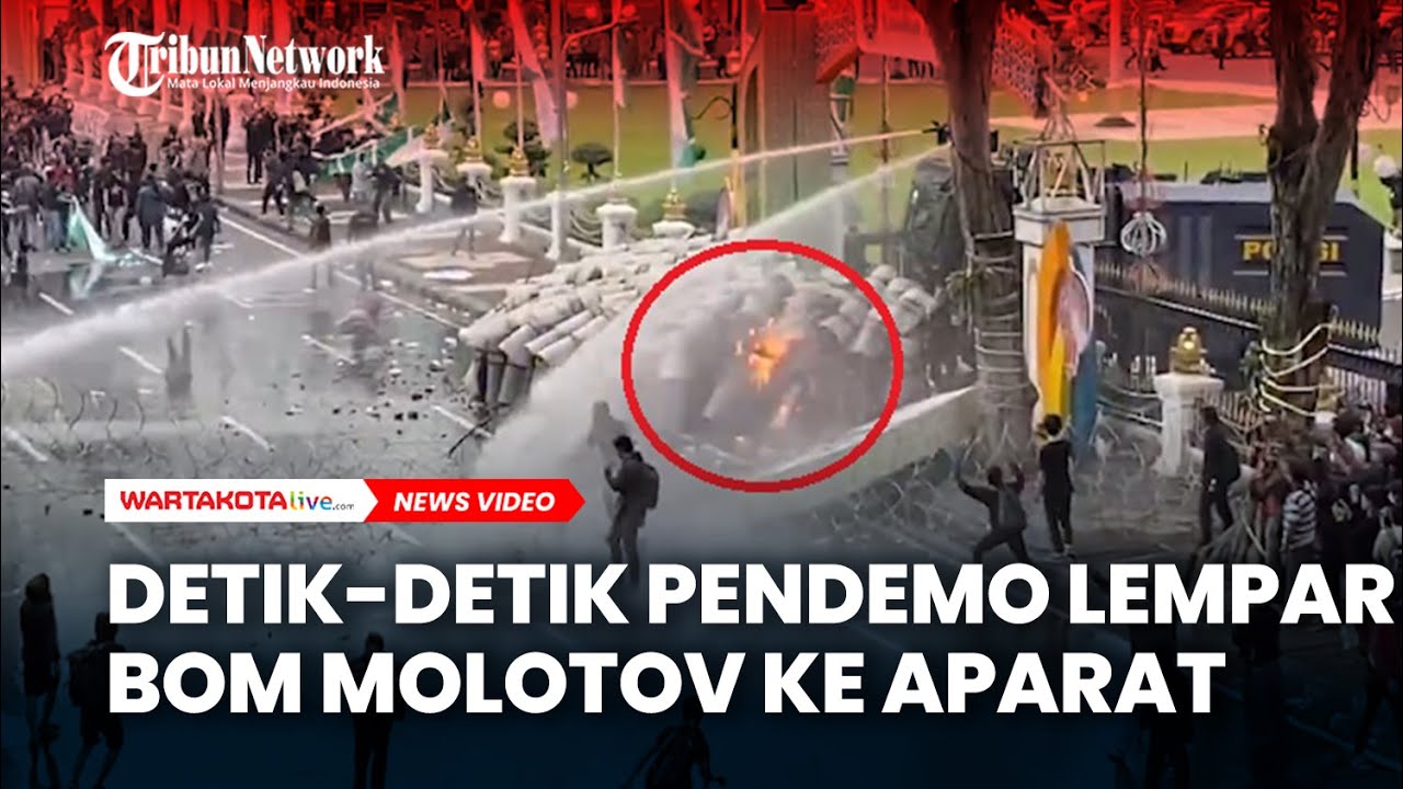 MENCEKAM Detik-detik Pendemo Lempar Bom Molotov ke Aparat, Tolak UU TNI Dijalankan!