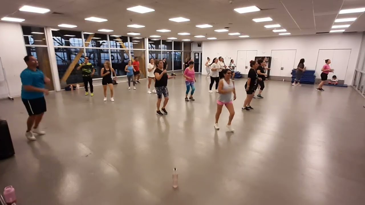 Baile entretenido 16 Jueves 12 de febrero 2026 profesor Eduardo Ramírez CEVS lo Espejo