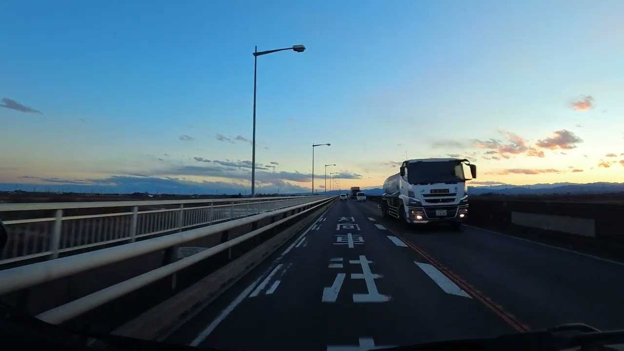 【夕暮れドライブ】群馬・太田市新田庁舎付近〜埼玉・熊谷駅｜夕暮れから夜へ