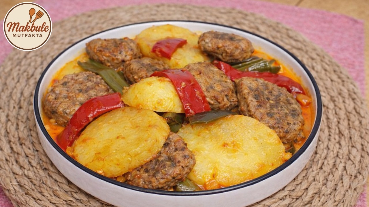 Lokum Gibi Köfte, Yumuşacık Patates  Tencerede Köfteli Patates