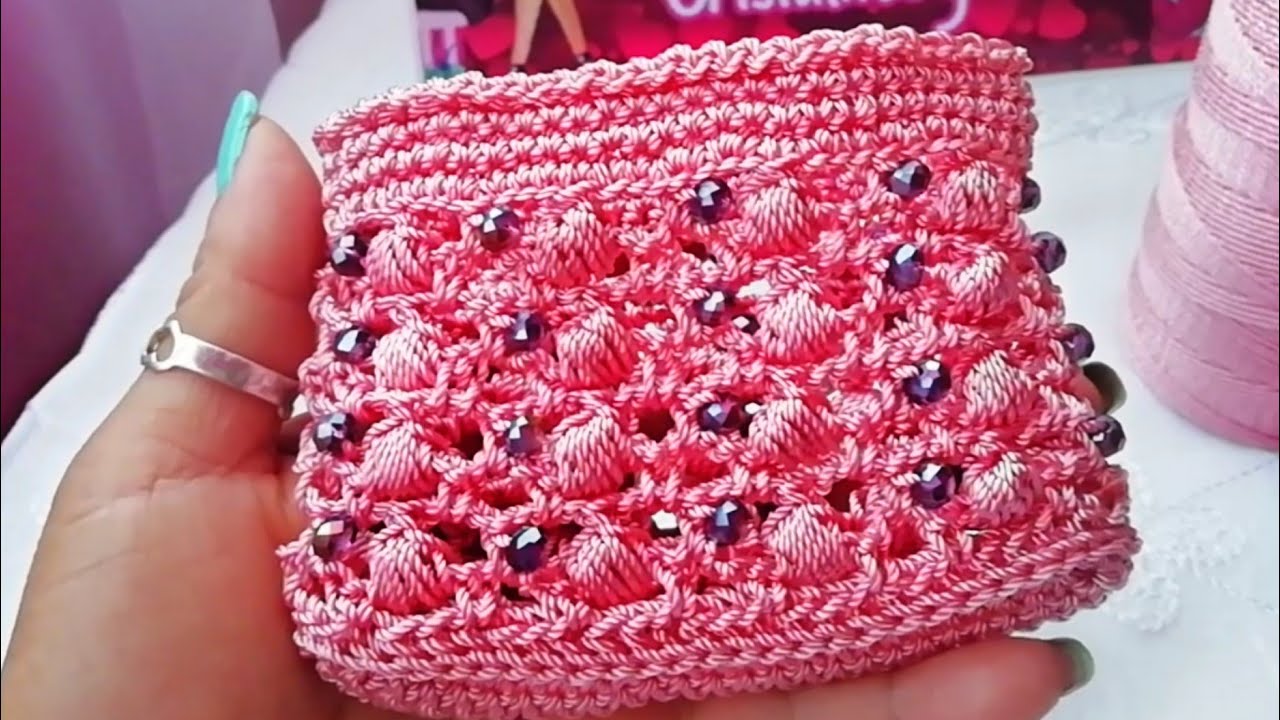 Monedero a CROCHET puntada PUFF c/cristalitos