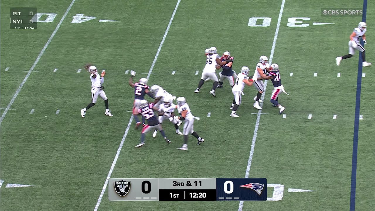 Geno Smith Drops it in the bucket to Tre Tucker for the 26 Yard Touchdown