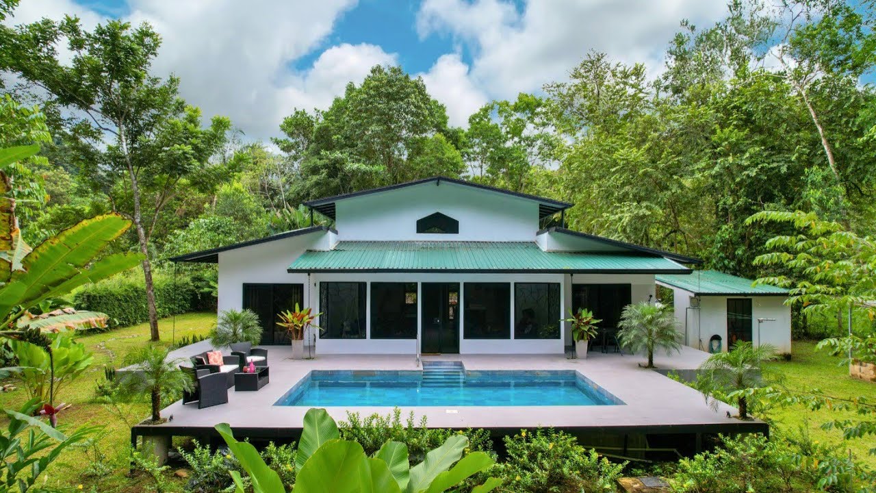 Contemporary Jungle Retreat in Tres Rios, Costa Rica