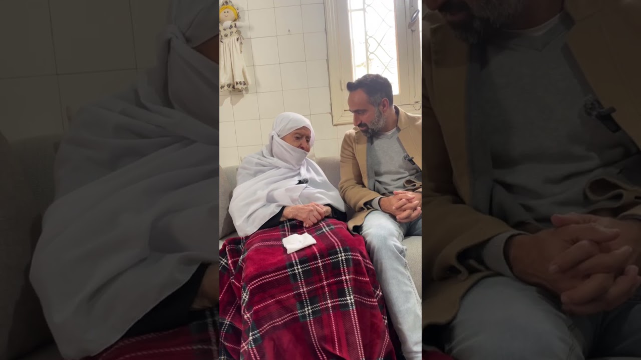 وكأنها ملاك على هيئة بشر 