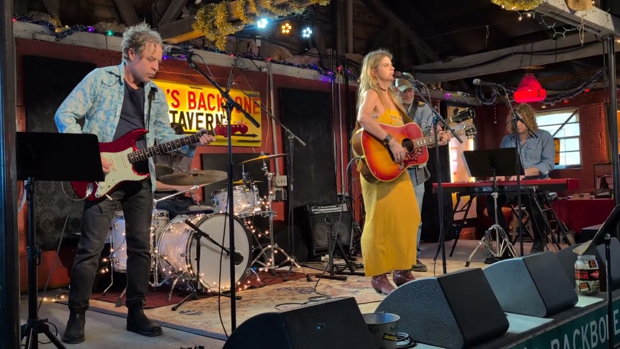 Robyn Ludwick @ The Devil's Backbone Tavern Fischer, TX 2/15/26