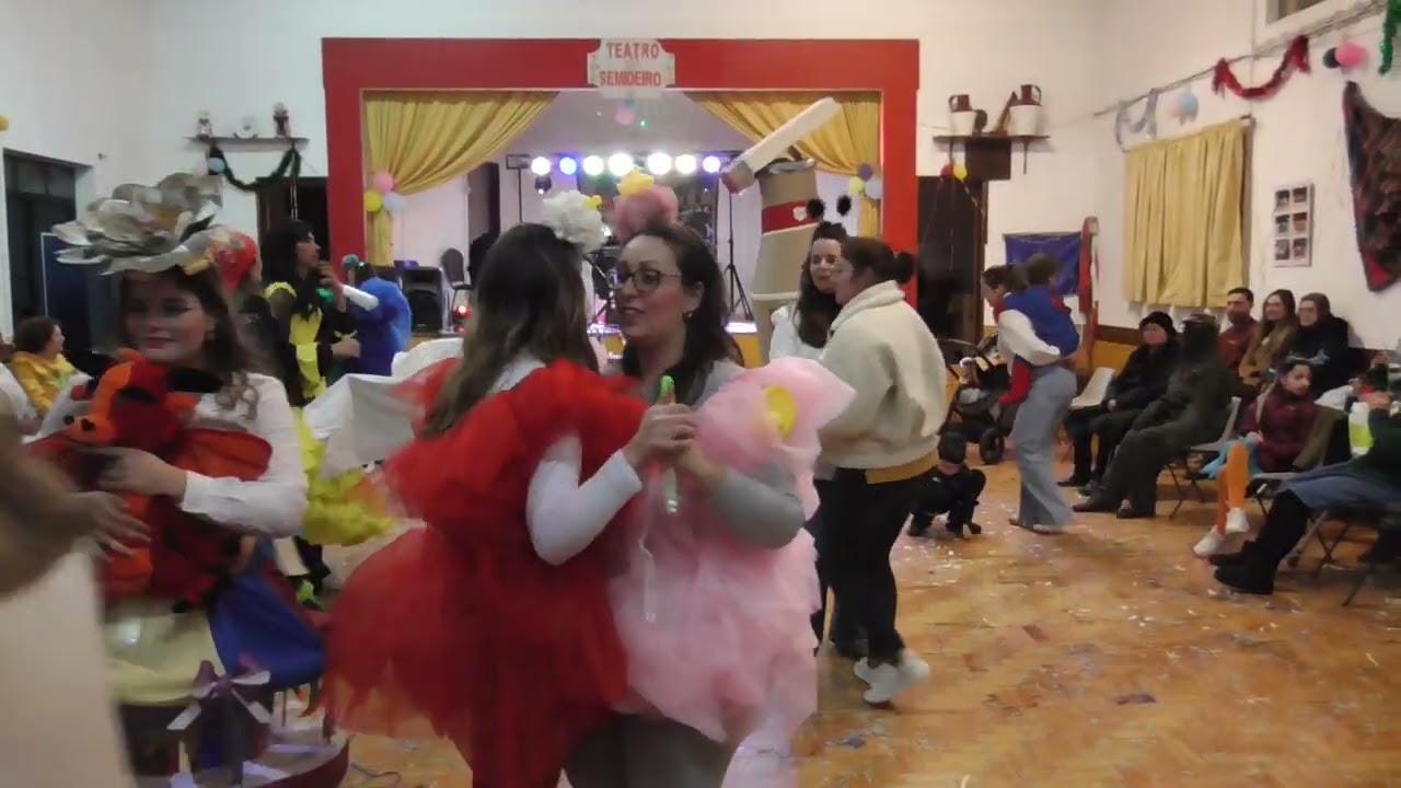 BAILE DE CARNAVAL EM SEMIDEIERO COM CARLOS PINTO  16 02 2026 19