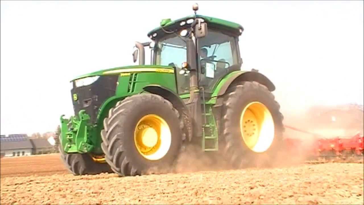 John Deere 7260R mit Kombination