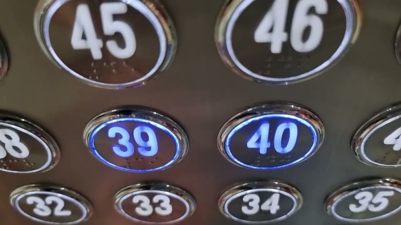 Lifts at Dorsett apartments Broadbeach