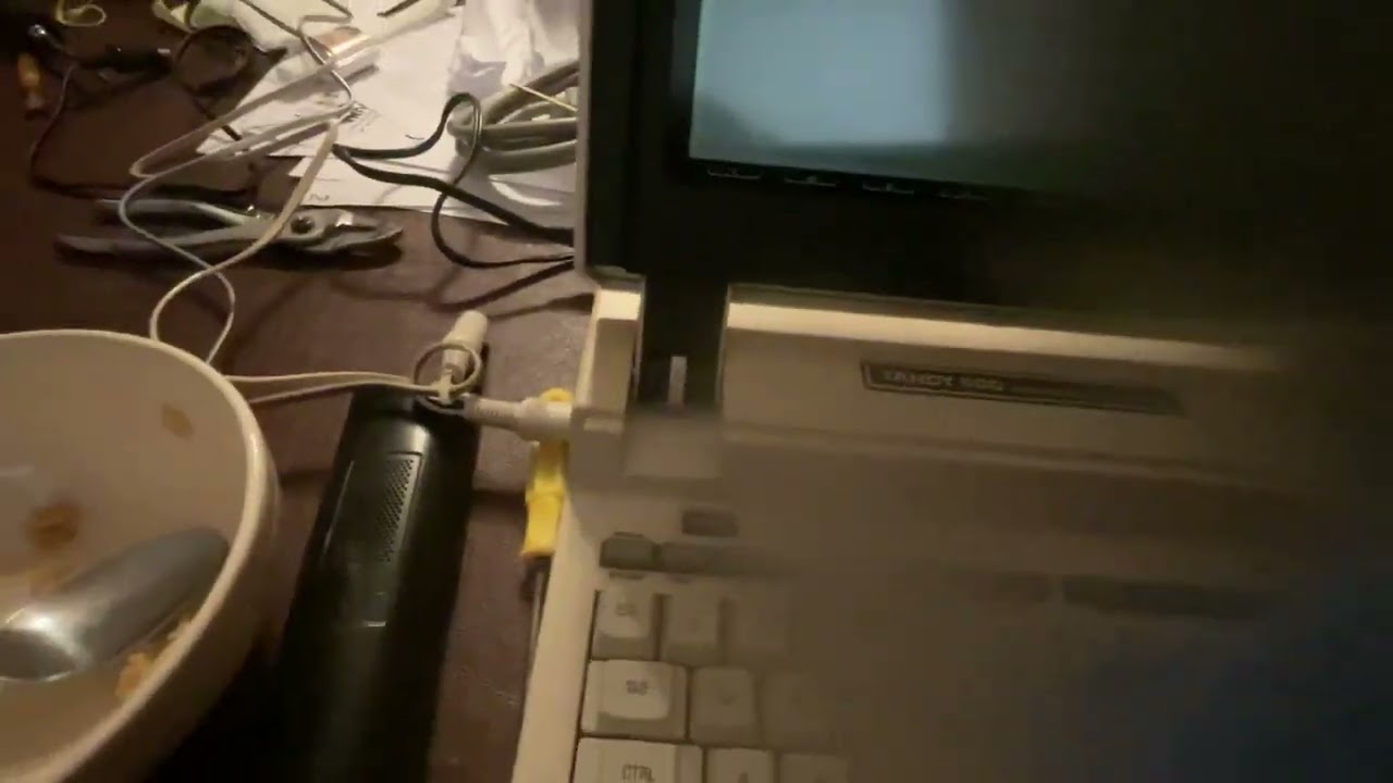 Connecting to Level 29 with a Tandy 600