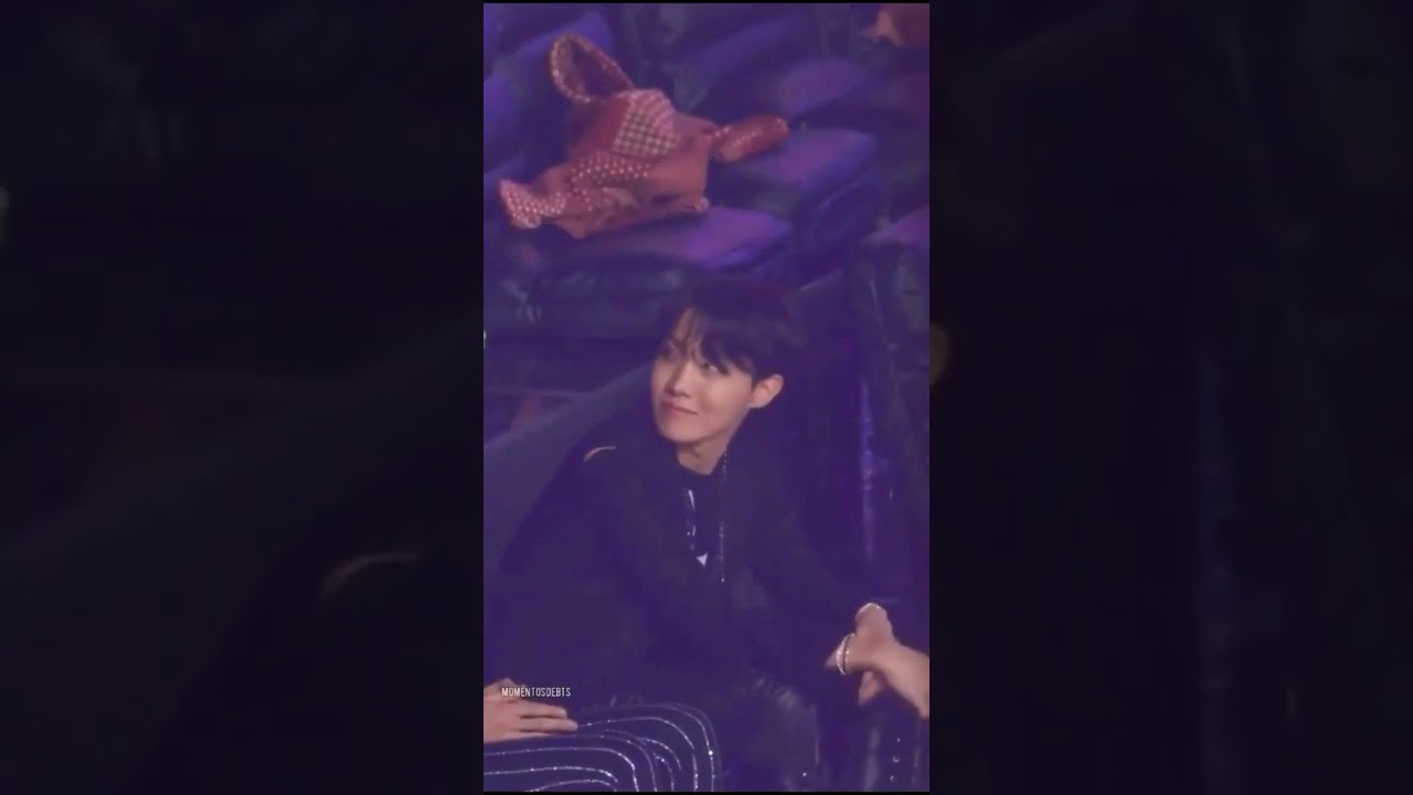 Meanwhile yoongi is busy 🤣