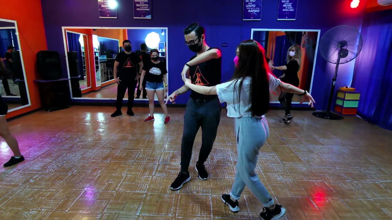 Salsa en parejas intermedio avanzado con José Luis