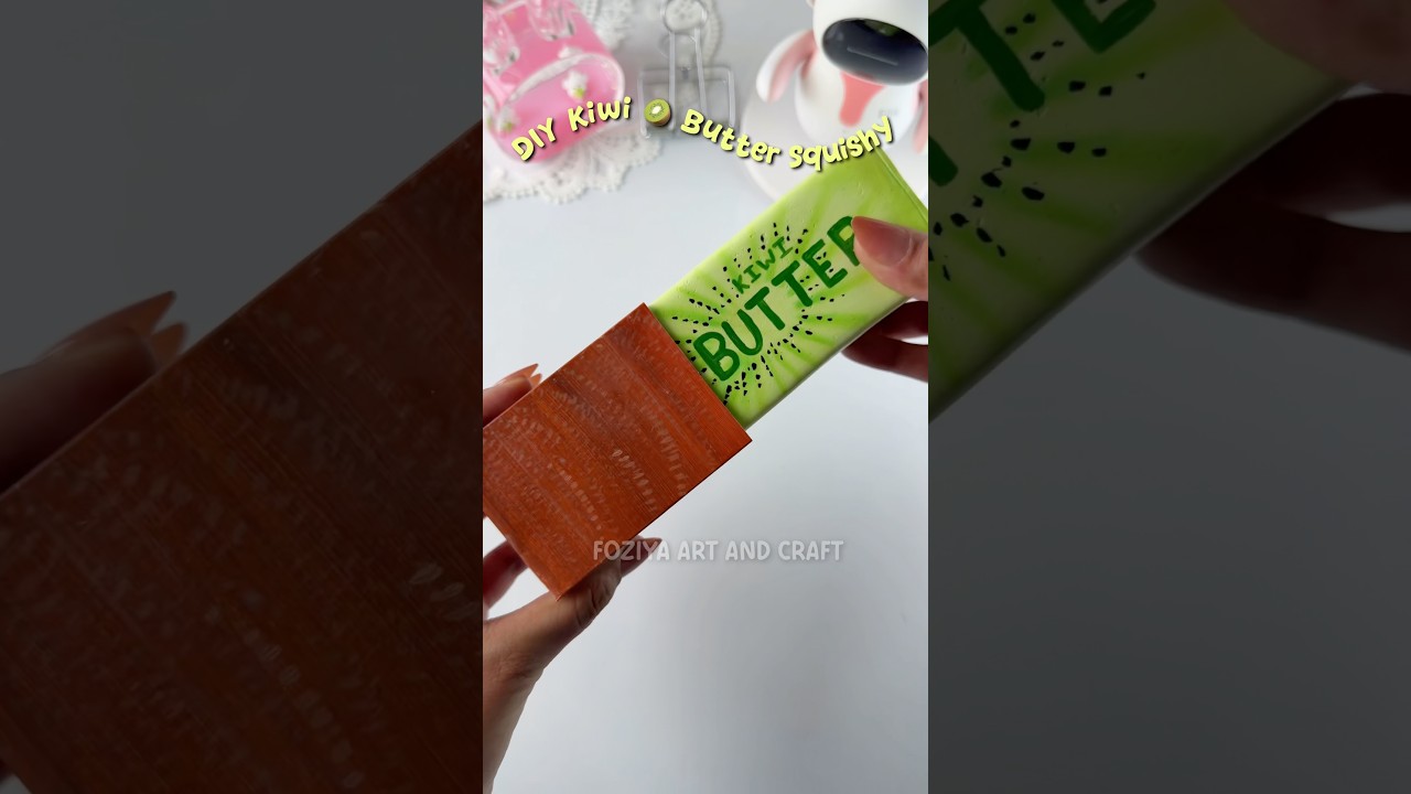 DIY Kiwi Butter Squishy 🥝💚 #diy #squishy #buttersquishy #artandcraft #youtubeshorts#shorts#goviral