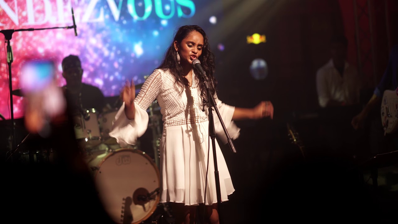 Cyndi Lauper - Time After Time Live Cover by Theruni Galagedera @ Rendezvous - Pettah Effect