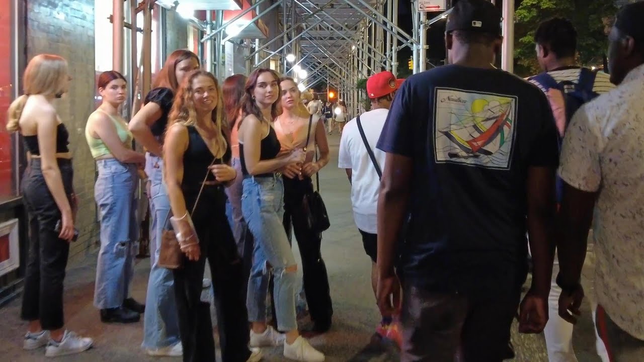 Walking NYC's LIVELY Greenwich Village on Saturday Night (June 5, 2021)