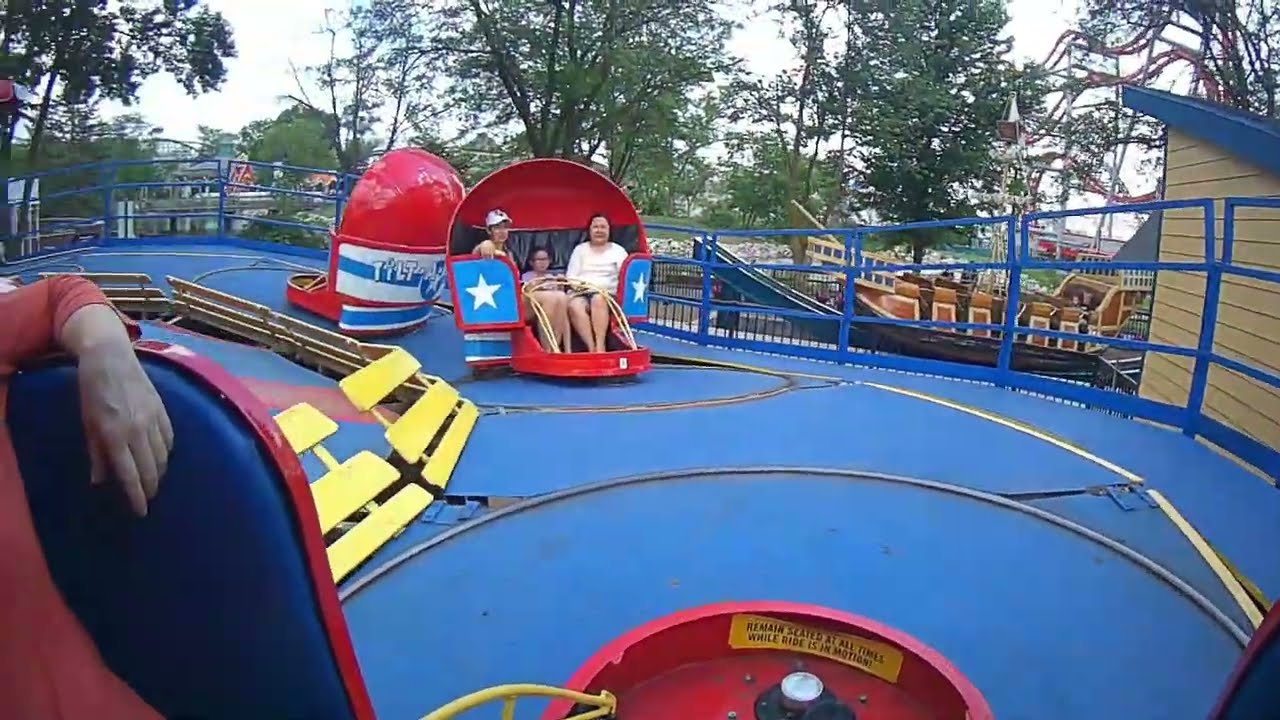 Tilt-A-Whirl POV. (HD-60FPS) [Adventureland Park, Altoona, Iowa.]